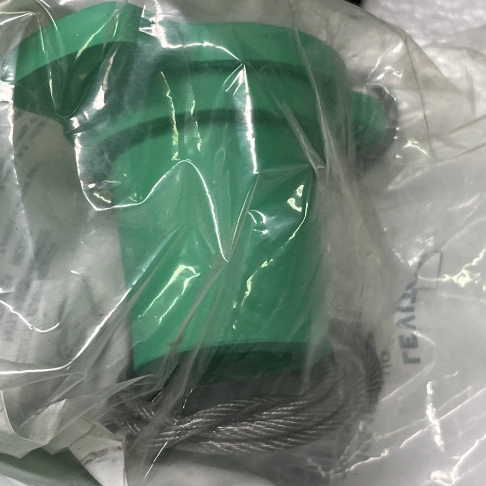 (UP TO 5) Leviton 16P21-UG Cam Type Male Protective Cap, Green - Image 4 of 4