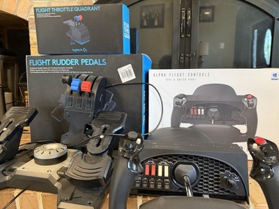 Honeycomb Alpha Controls; Logi Rudder Controls; Logi Throttle Quadrant