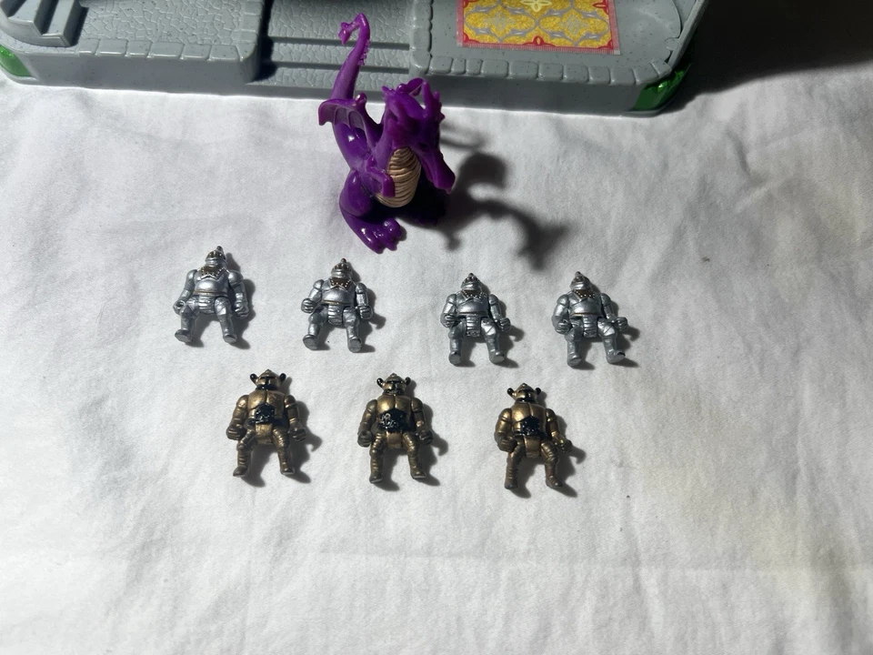 VTG Blue Box Hidden Adventures Castle Play Set W/Dragon INCOMPLETE - Image 3 of 4