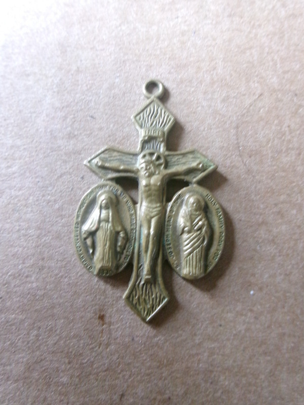 Vintage Jesus, Mary and Joseph Be With Us On our way Crucifix free shipping