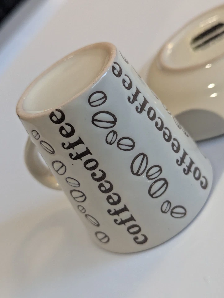 Mini taza de café y platillo, Home Essentials marrón y crema, taza espresso moca Foto 4 de 4