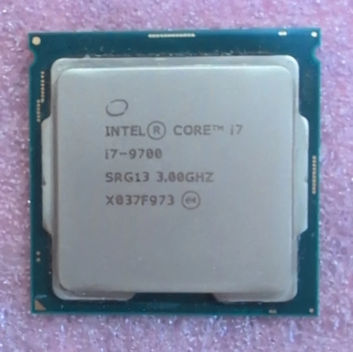Preços baixos em Core i7 de 9th Geração Lga 1151/H4 Soquete Tipo