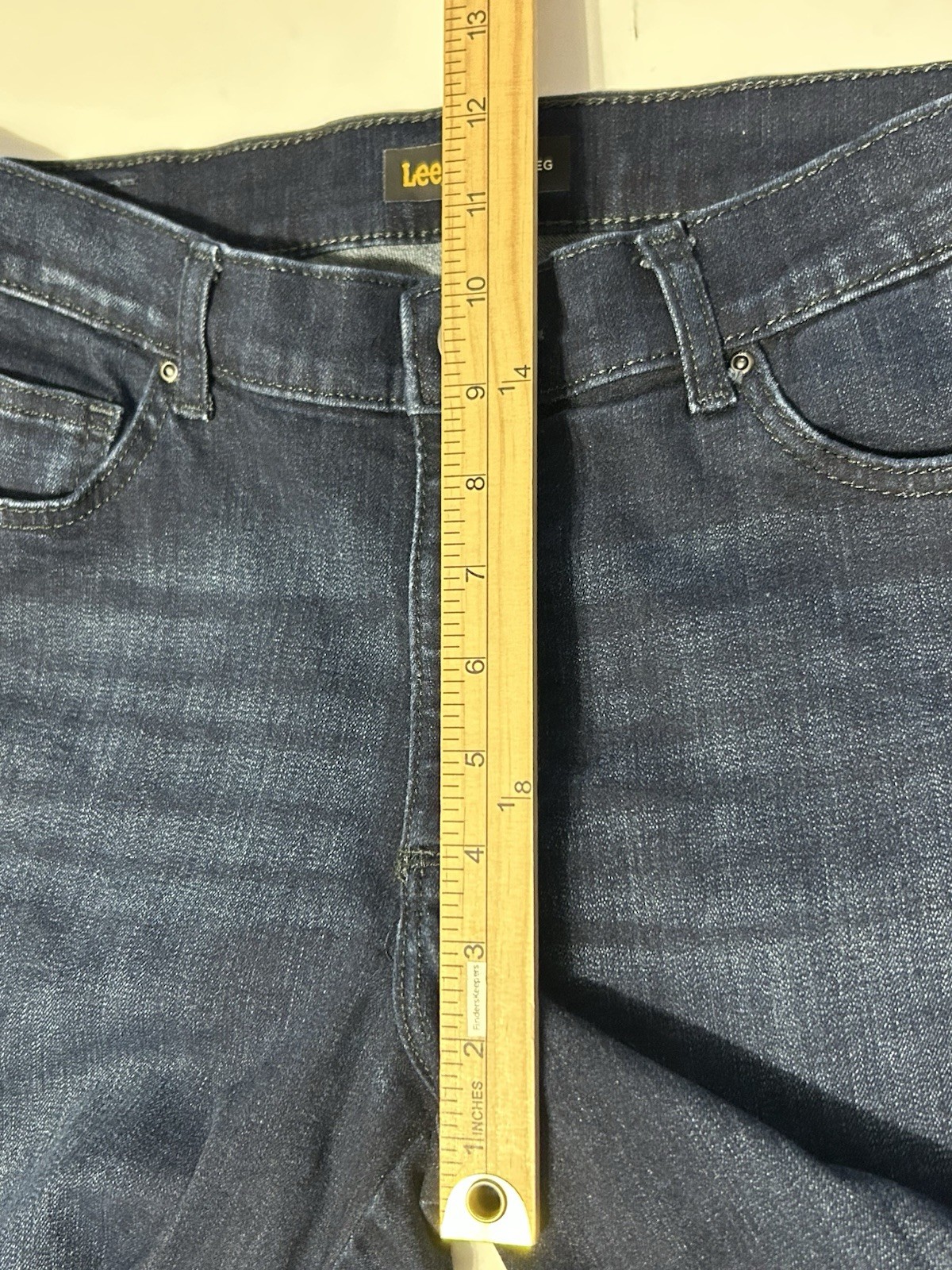 Lee Women’s Original Relaxed Fit Straight Leg Mid-Rise Dark Wash Jeans Size 10M image 6