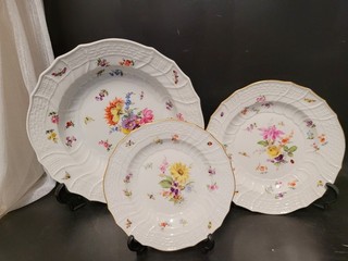 Meissen Porzellan Neubrandenstein 3 Teller 1. Wahl um 1880 Nnaufschwerter
