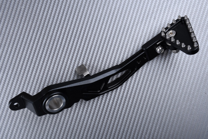 Commandes reculées BMW R Nine T Urban GS pour voyager confortablement - 3