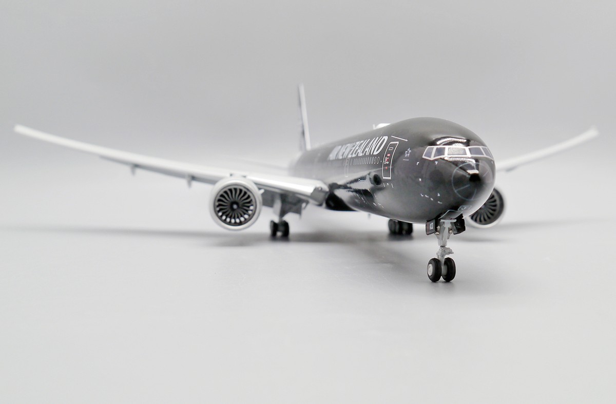 AIR NEW ZEALAND 航空機模型 1/200 B777-300ER Air New Zealand Boeing 777-300ER All Blacks 1:200