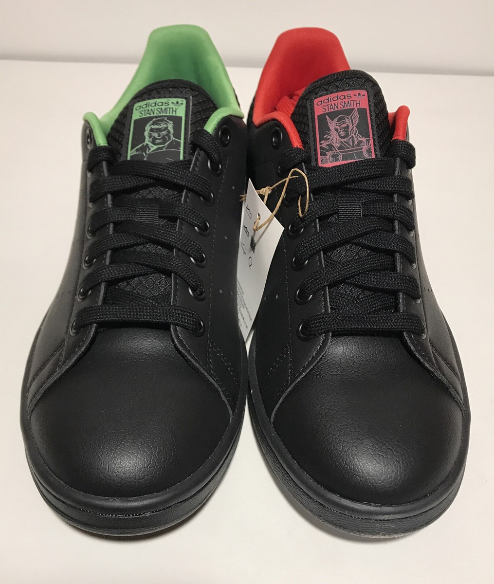 フ*ド様 adidas MARVEL STAN SMITH Star Spiri ADIDAS STAN SMITH 
