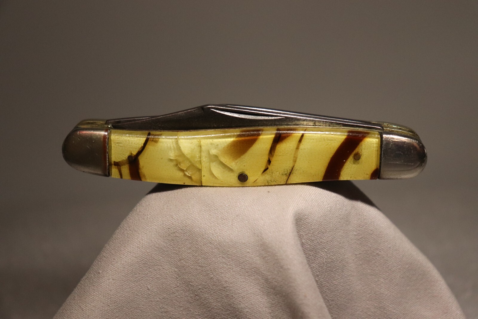 1960 1970's Camillus 65 Butter & Molasses scales, Stockman Pocket