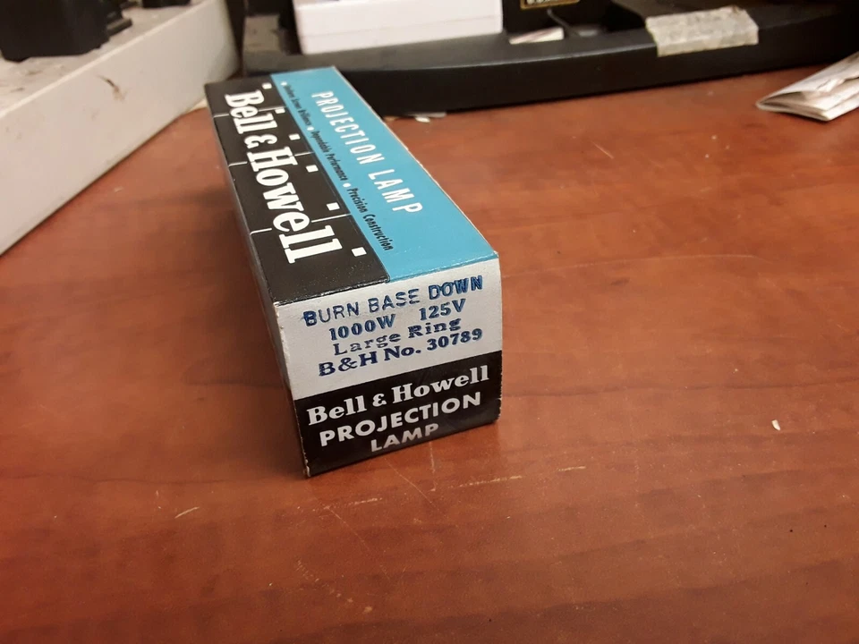 Lámpara de proyección Bell & Howell 30789 anillo grande 1000W 125V Foto 2 de 4