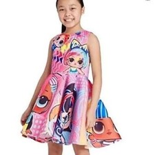 Vestido Mad Engine LOL Sorpresa Rosa AOP Dibujos Animados Plisado Sin Mangas Ajuste y Acampanado XL