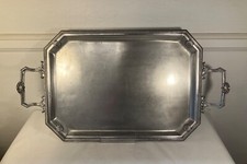 Important plateau en étain, anses à la coquille. 1900. no métal argenté.