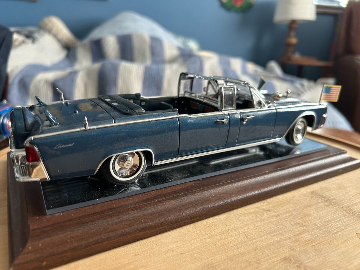 1961 Lincoln Continental Presidential X-100 Car Kennedy 1961 Lincoln Continental Presidential X-100 Car Kennedy