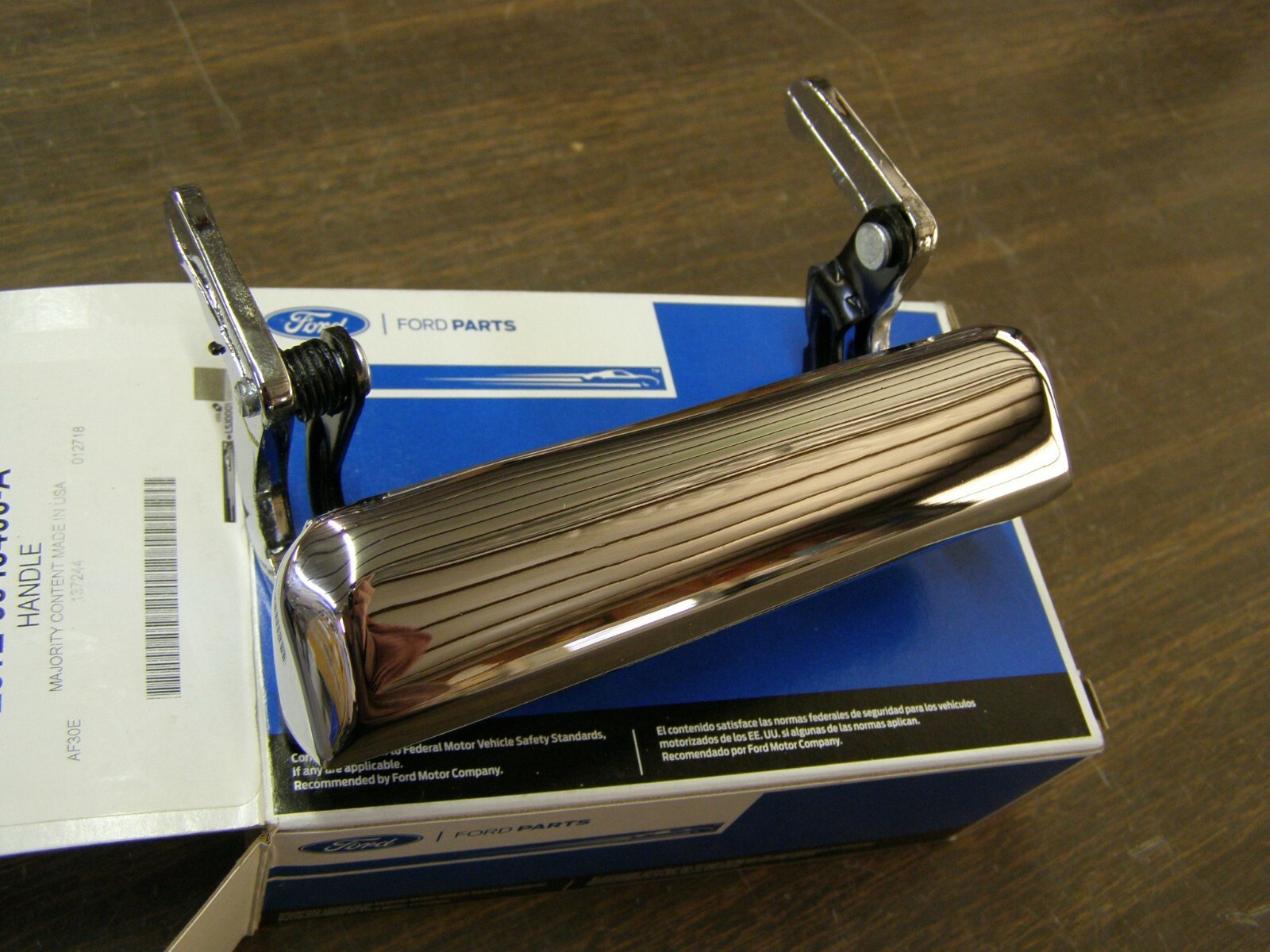 NOS OEM Ford 1988 1996 Truck Tailgate Handle F150 1989 1990 1991 1992 1993 1994