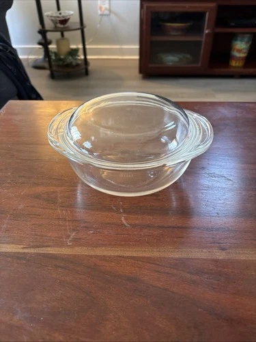 Pyrex Vintage 022 One Quart Ovenware Glass Casserole Dish W/ Lid 1 QT