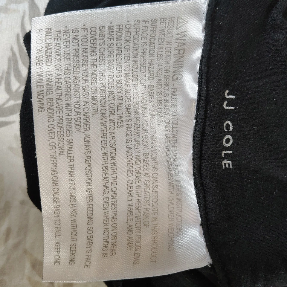 Portabebés JJ Cole Agility Flex Stretch Carrier 2 Posiciones 8-35LBS Negro Foto 2 de 3