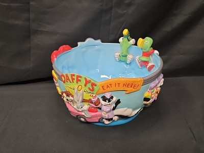 Vtg Warner Bros. Studio Store Looney Tunes Characters Bowl. Daffy's Snack O Rama