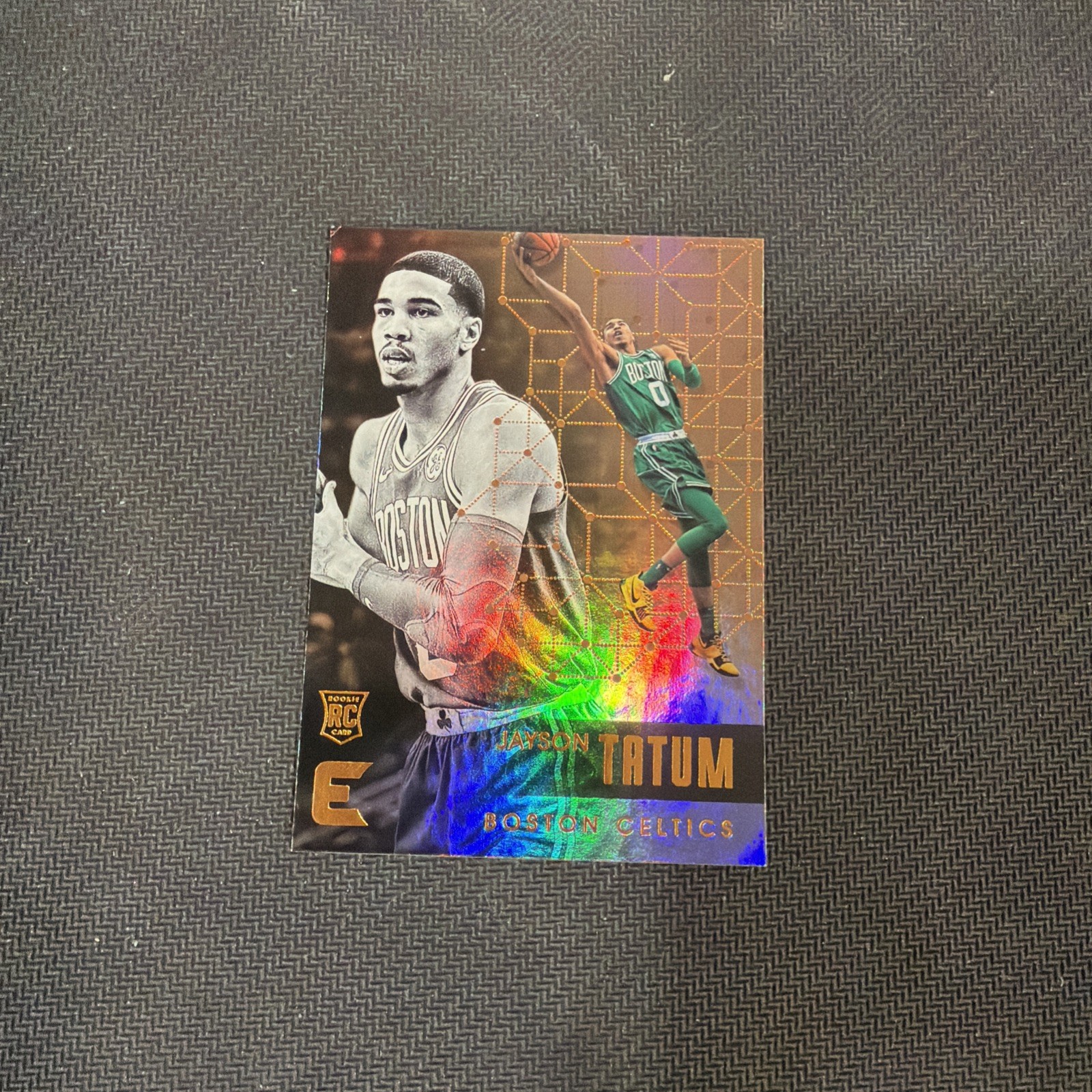 Jayson Tatum 2017-18 Panini Essentials Refractor  #129 (RC)