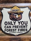 VINTAGE SMOKEY BEAR PORCELAIN SIGN OLD US FOREST SERVICE SHIELD NATIONAL PARK 12