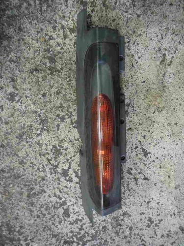 Renault Trafic 2001-2006 Beifahrer NSR Rücklicht + Einfassung