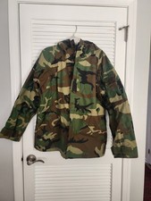 US MILITARY ECWCS GORE TEX COLD WEATHER WOODLAND CAMO PARKA Medium