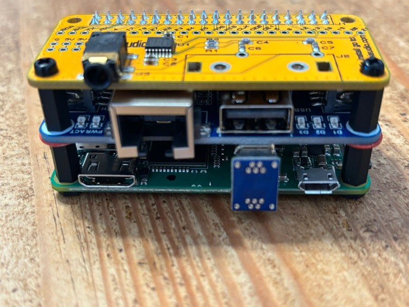 Raspberry Pi Zero W - Ethernet / USB HUB HAT - DAC HAT - 16Gb SD - Volumio