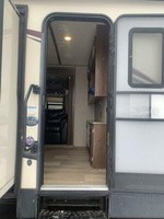 2016 Dutchmen Denali Lite Travel Trailer 3155BH