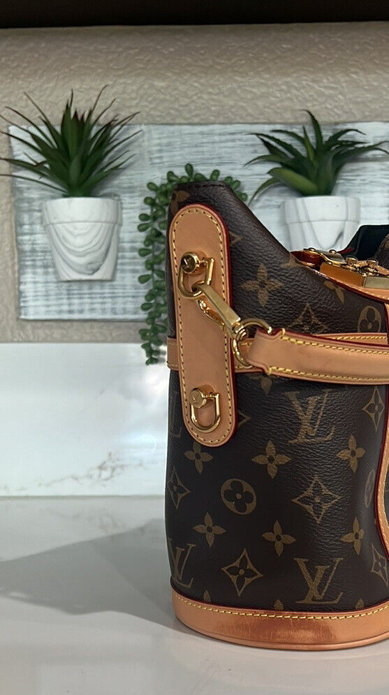 Louis Vuitton Monogram Duffle bag - Brown Bucket Bags, Handbags - LOU740335
