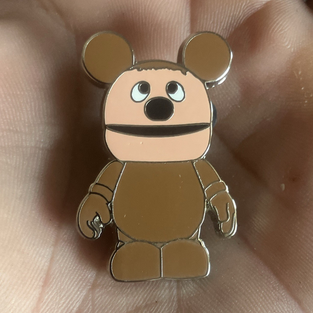 Disney VINYLMATION Muppets Rowlf Chaser pin  HTF