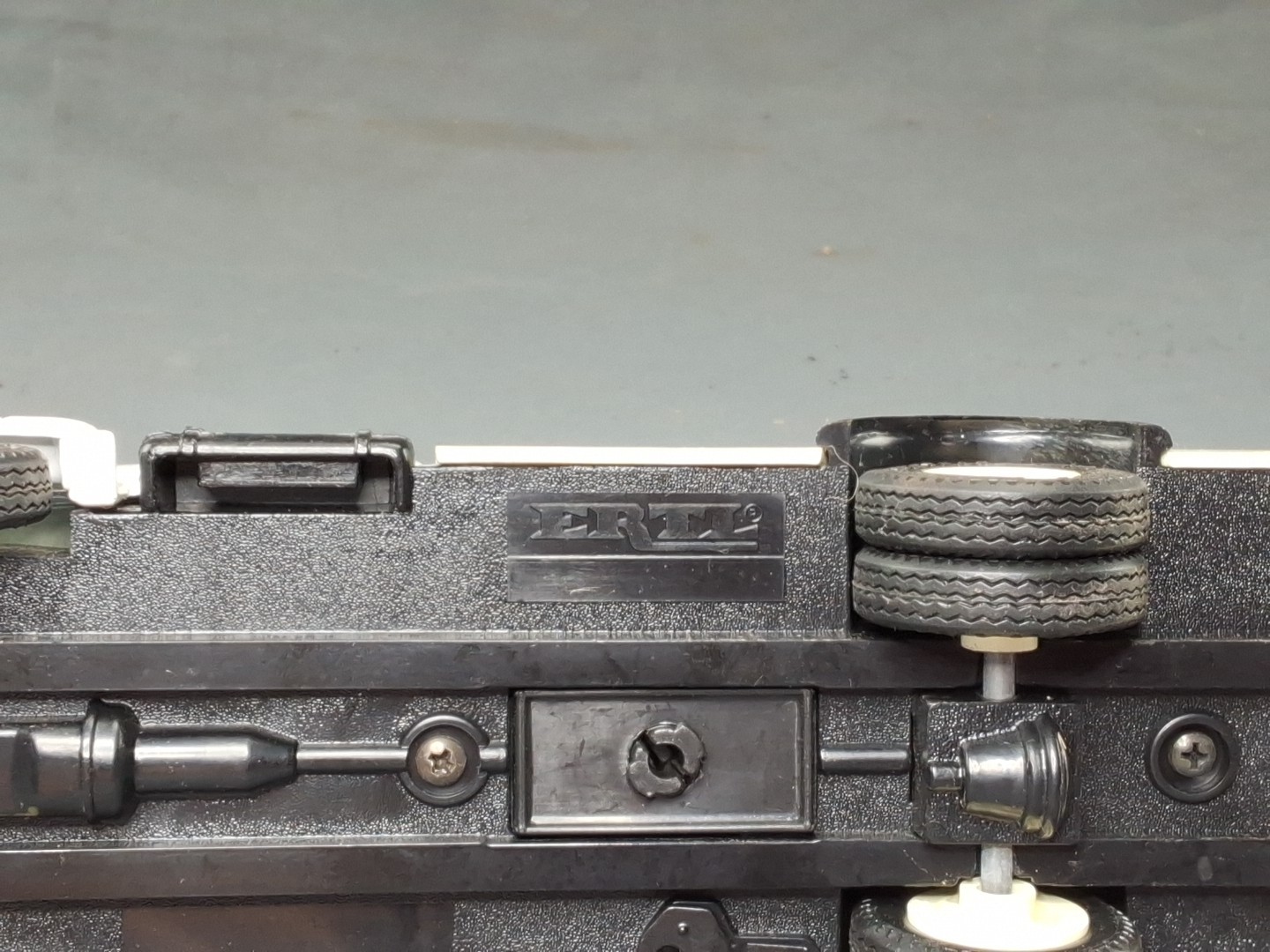Picture 6 of 9