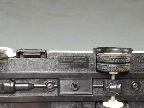 Ertl Ford F700 Propane Truck Locking Coin Bank CENEX LAND O' LAKES , 1/34 Scale - Picture 6 of 9