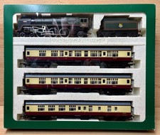 Hornby 'OO' R2031 B.R. "The Bristolian" Limited Edition Train Pack Boxed.