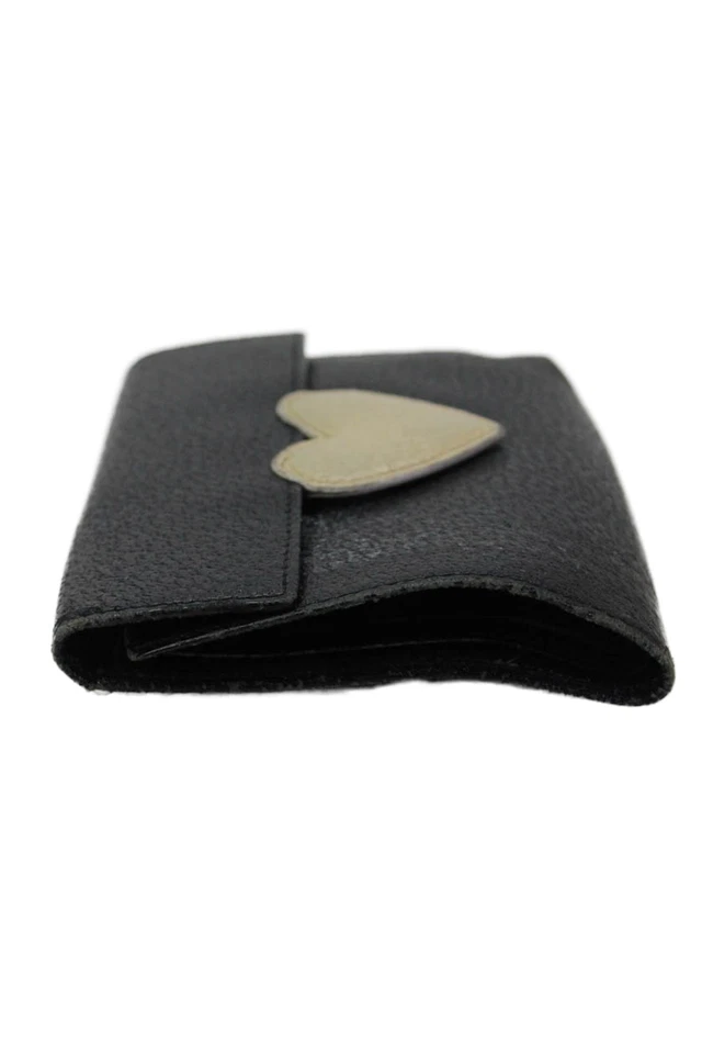 Carteira Moschino Feminina Couro Granulado Tripla Dobra Coração Preta Branca - Imagem 3 de 4