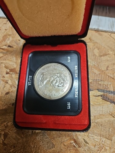 1871-1971 Canada British Columbia Silver Dollar Uncirculated ~ A26.30 - Picture 3 of 8