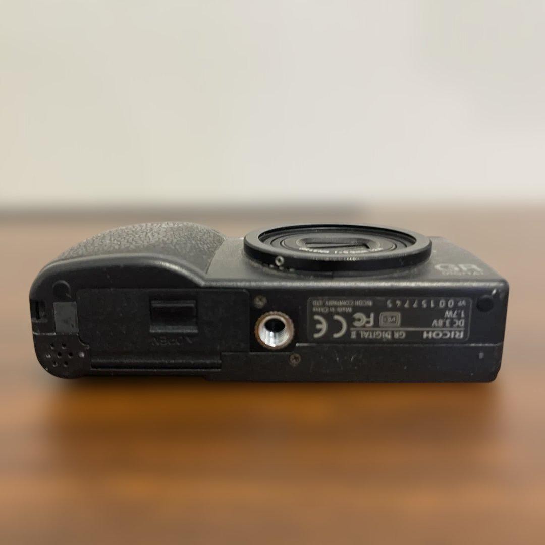 【tsuki】RICOH GR DIGITAL Ⅱ RICOH GR DIGITAL II 2 10MP Compact Digital Camera Black From