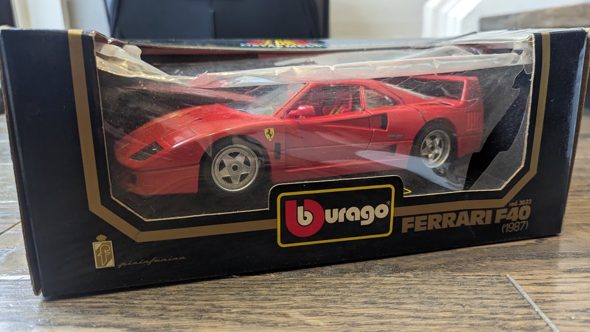 ブラーゴ　オリジナルシリーズ　F40 ブラーゴ オリジナルシリーズ 1/18スケール「F40」（レッド