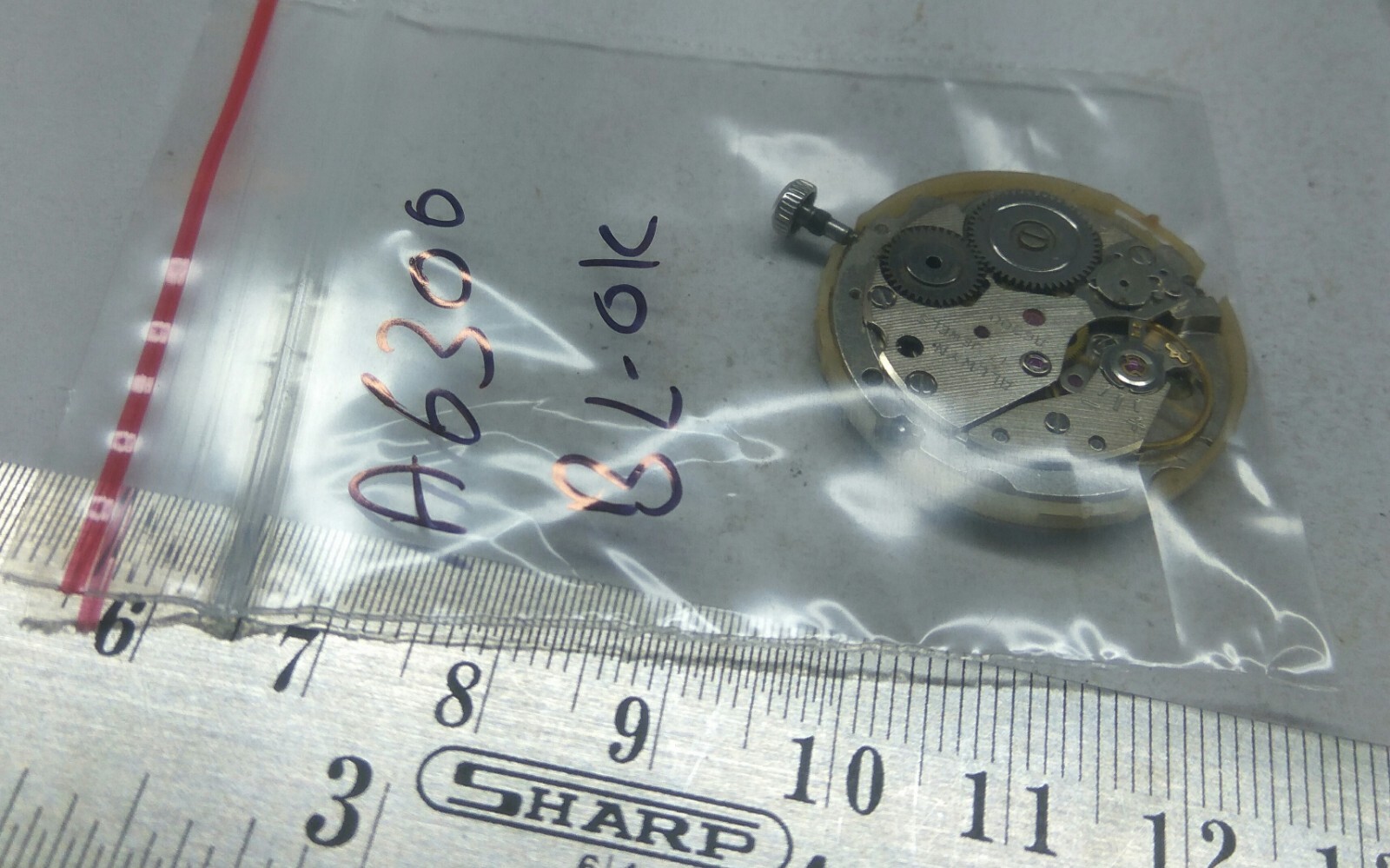 USED ALLWYN A6300 HANDWINDING WATCH MOVEMENT ( BALANCE OK ) FOR PARTS