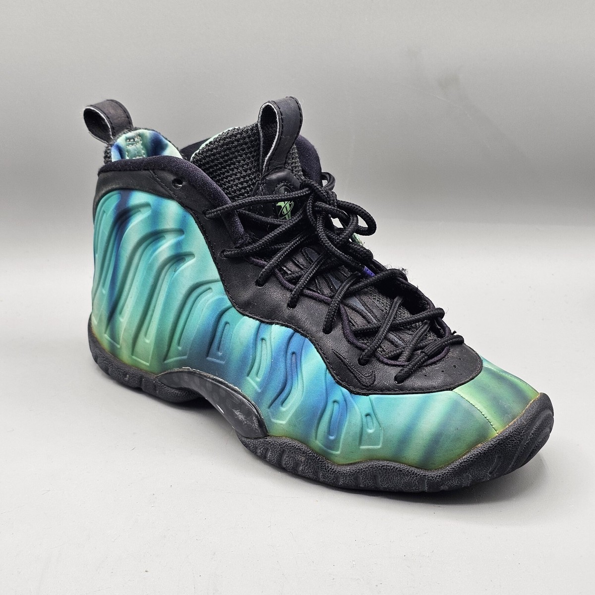 シューズ(男性用) Nike Air Foamposite Northern Lights 28cm Nike Air Foamposite One 'Northern Lights' Release Date. Nike SNKRS