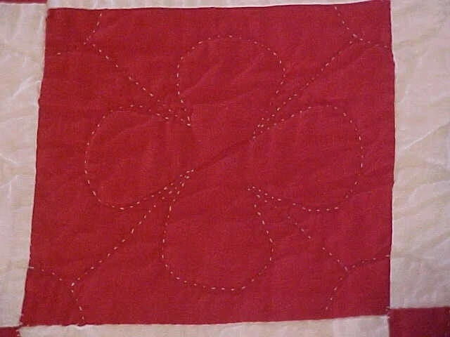 QUILT HAND MADE CIRCA 1930s, NINE PATCH, LOTSA RED - Image 4 of 4