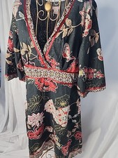 Puravida Bell Sleeved Floral Side Zip Midi Dress With Red Satin Trim Size 12