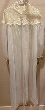 NWT Vanity Fair Ivory Lace Vintage Sheer Nightgown Robe Pearls Size Small