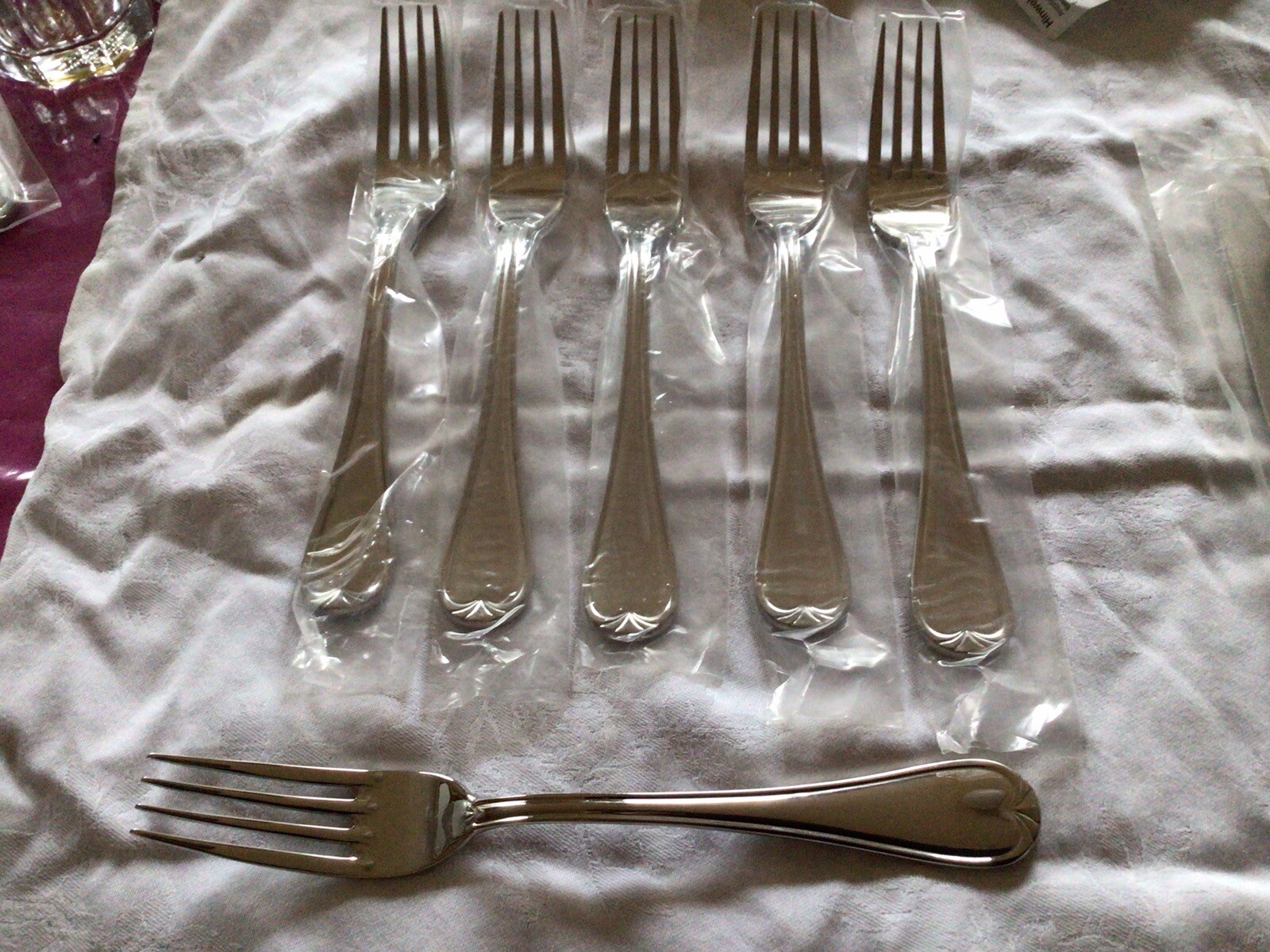 Neu. 18/10 Edelstahl VEGA Besteck 12 Gabeln für Gastronomie
