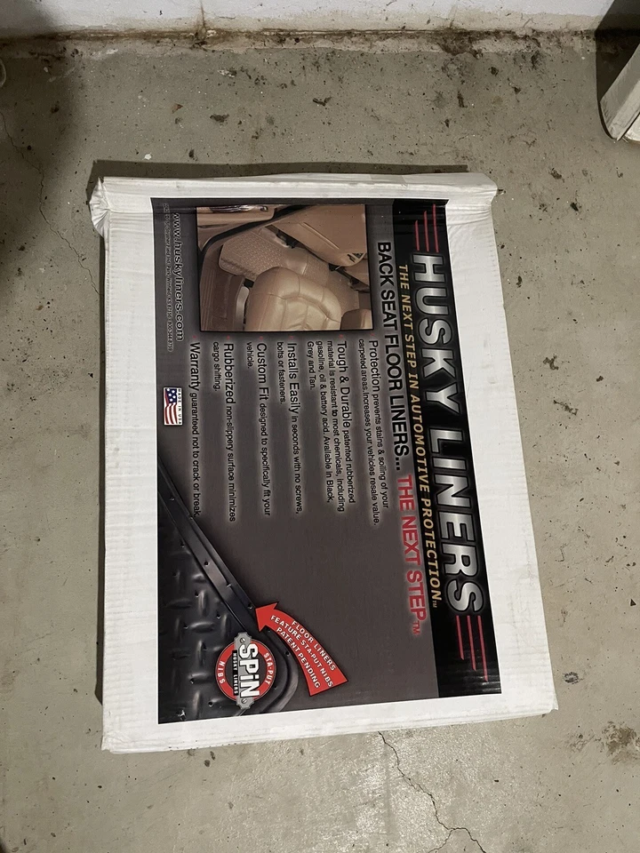 Forros de tapetes Husky - Ford Super Duty 08-10 F250/F350 cabine dupla traseira 2ª linha - Imagem 2 de 3