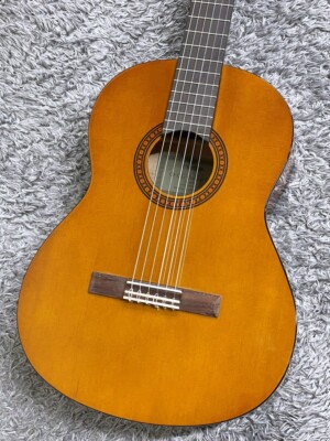 Yamaha CS40 Short Scale Mini Classic Guitar Jr Series Compact Body