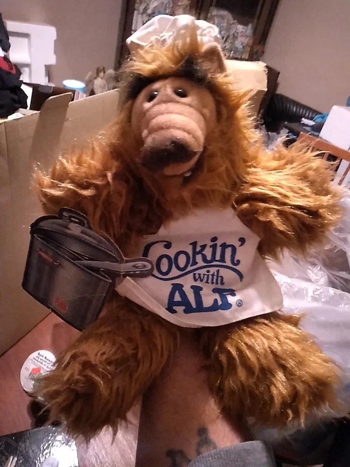Vintage 1988 Cooking With Alf Burger King Promo 11" Alf Puppet con etiquetas Foto 2 de 4