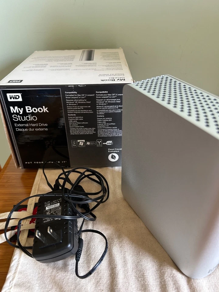 WD My Book Studio 2TB USB 2 FireWire 800 Desktop External Hard Drive - PC or Mac - Image 3 of 3