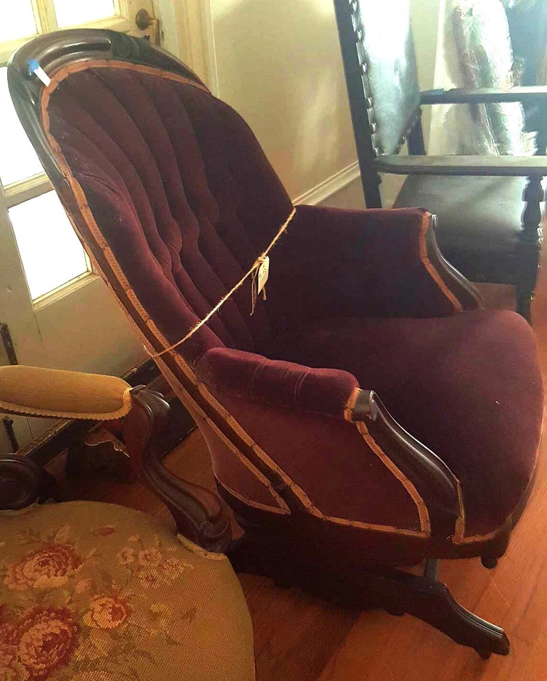 Mecedora antigua Sleepy hueca plataforma de terciopelo púrpura balancín  Foto 3 de 4