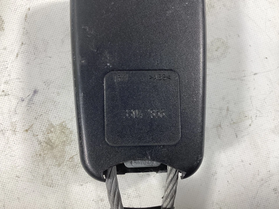 Mercedes-Benz S63 AMG 2008-2013 cinturón de seguridad central trasero hebilla retractora negro OEM Foto 4 de 4