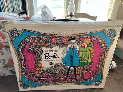 Barbie Fashion Doll Lot 11.5in Blonde Blue Eyes w/ Case Closet & Accessories