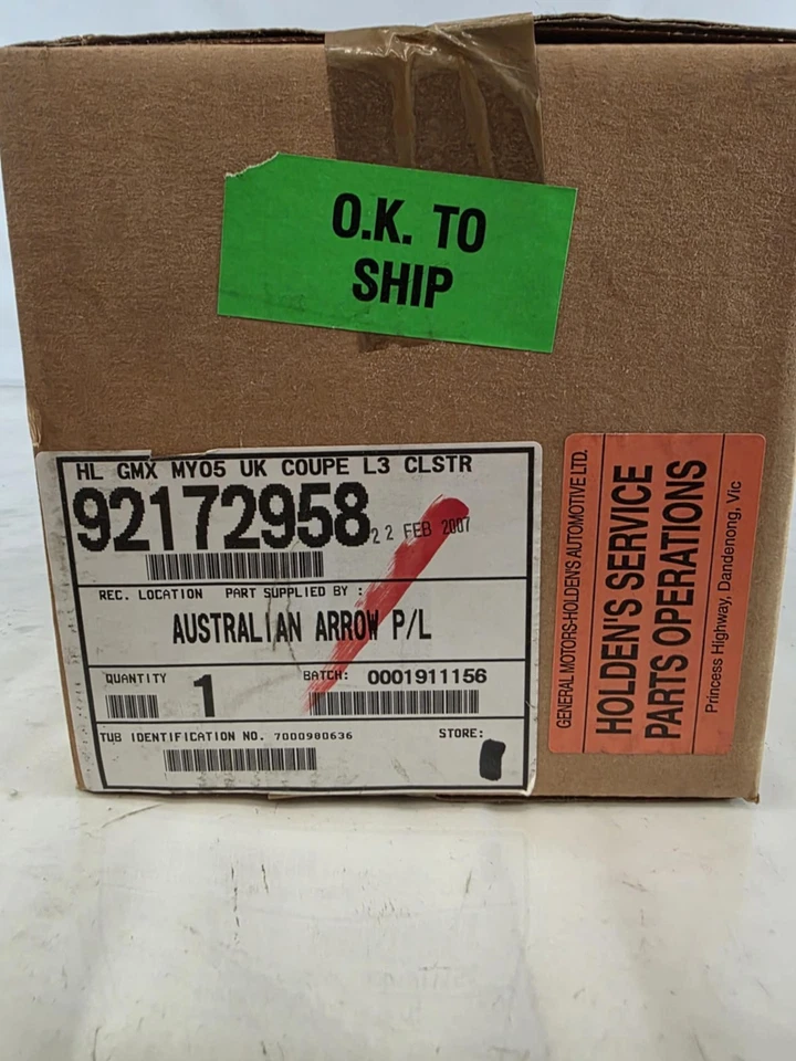 Vauxhall Monaro Gm Coupe Uk Instrument Dash cluster genuine Black #92172958 - Image 3 of 3