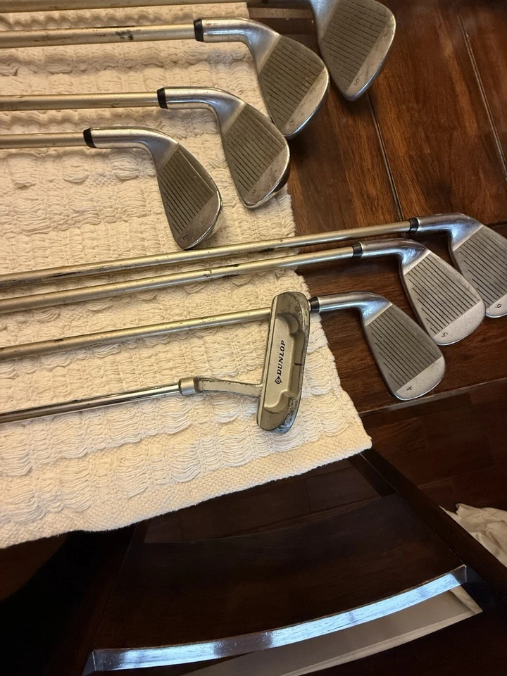 Women’s Tech Edge Right handed Golf Club Set.  Flex Shaft - 10 Clubs Included - Image 2 of 4